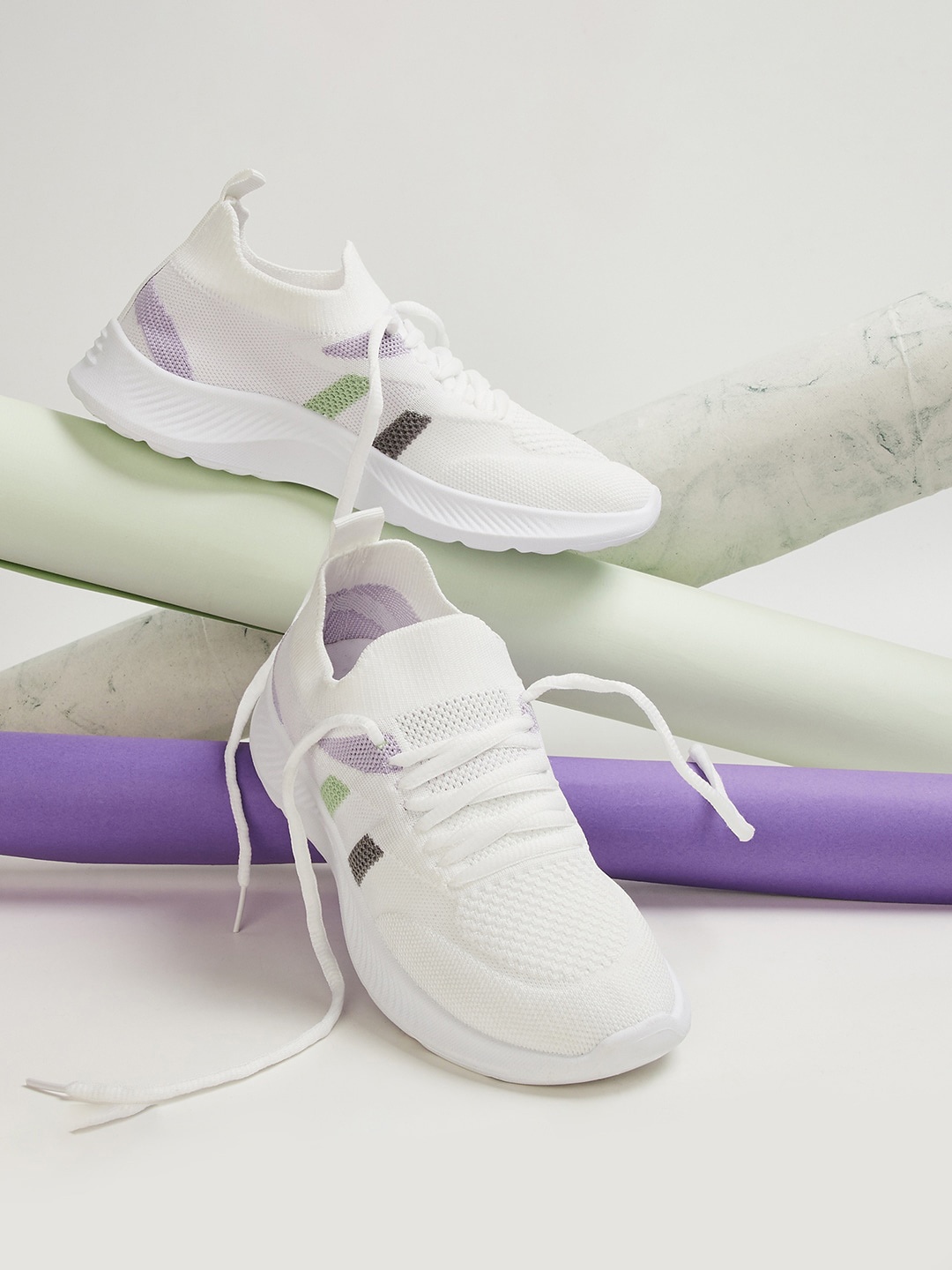 

Ginger by Lifestyle Women Textile Comfort Insole Sneakers, White