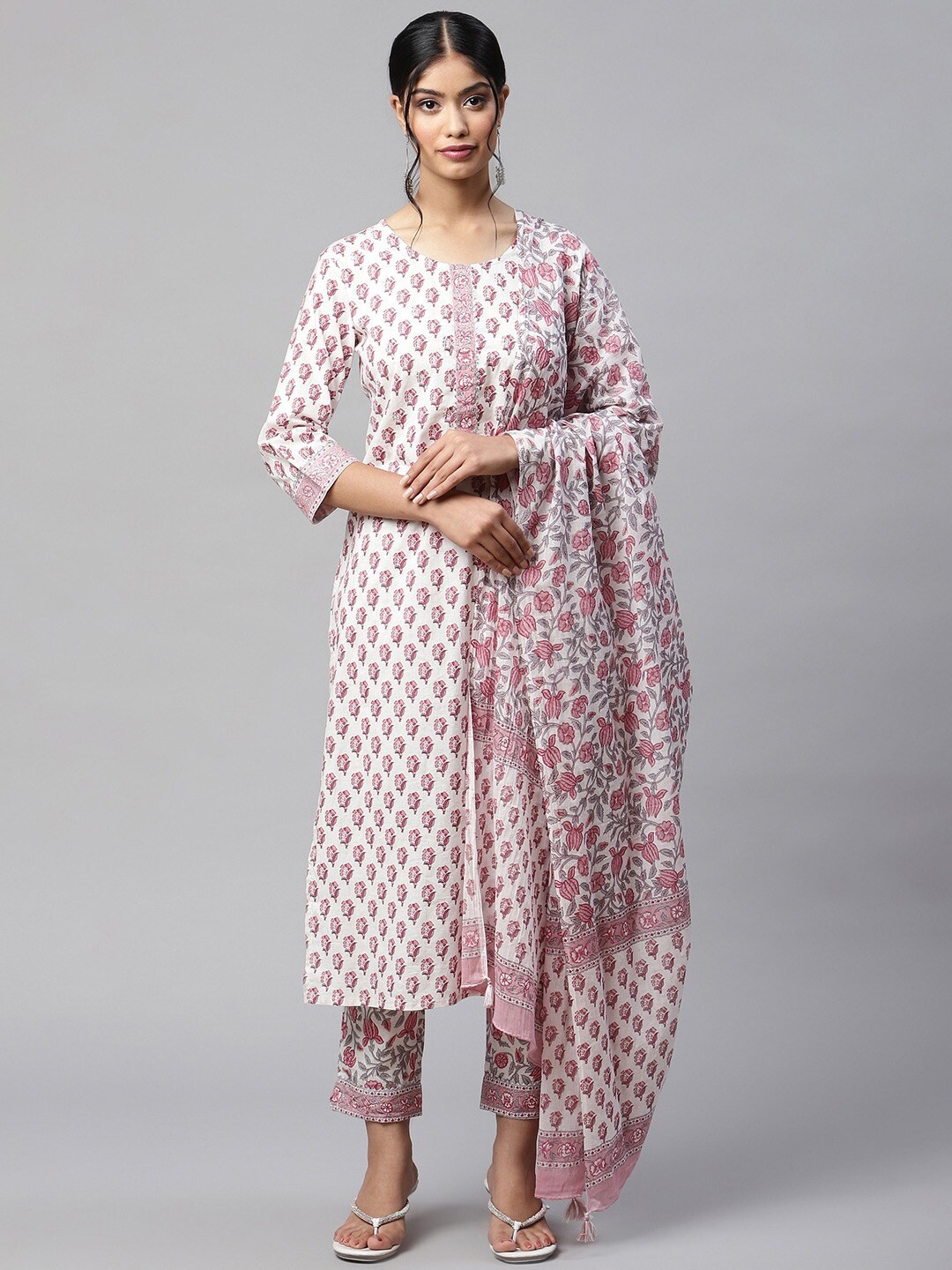 

Readiprint Fashions Women Floral Printed Gotta Patti Pure Cotton Kurta Set, White