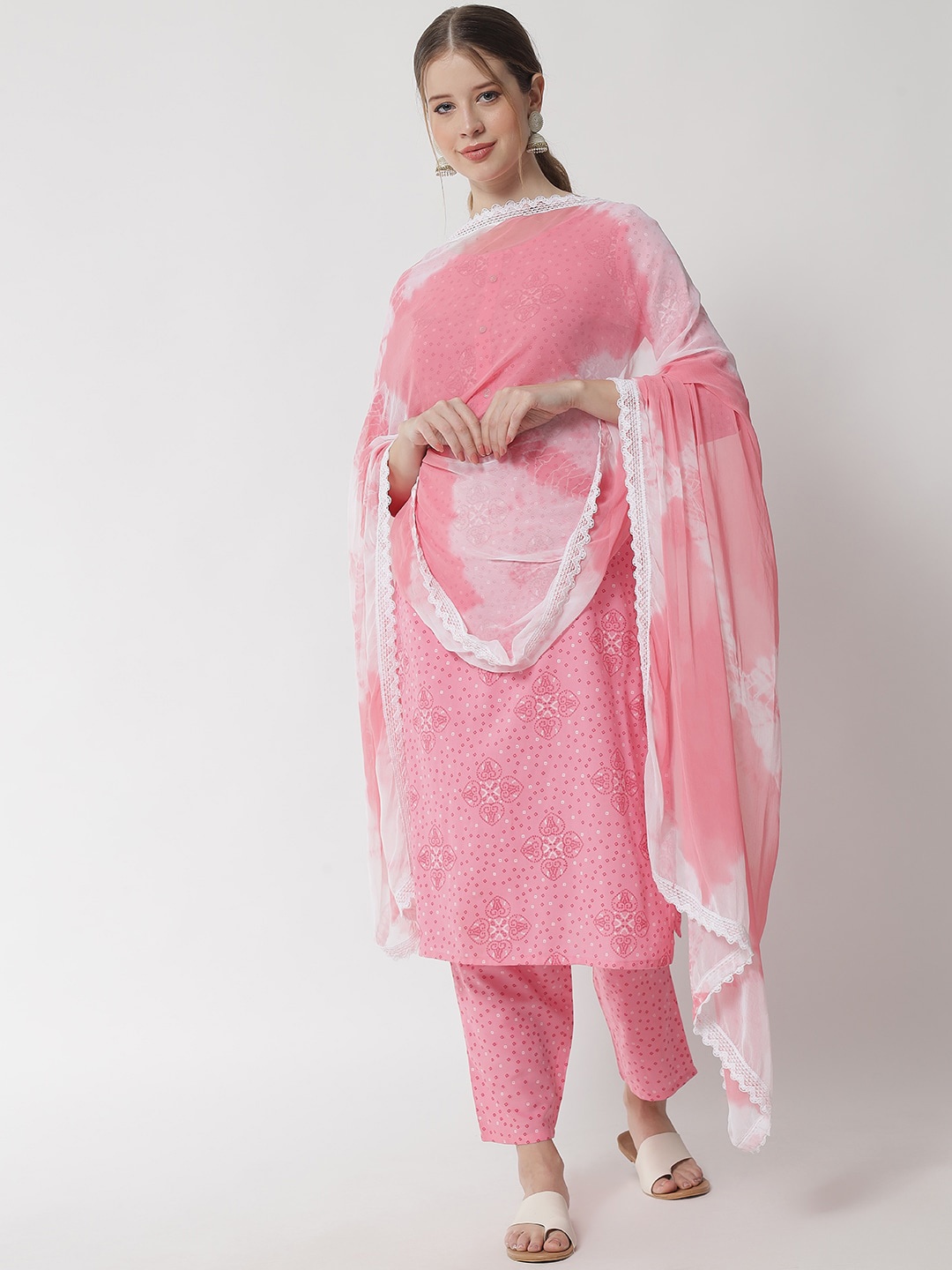 

IkDaiya Women Printed Round Neck Kurta with Trousers & Dupatta, Pink