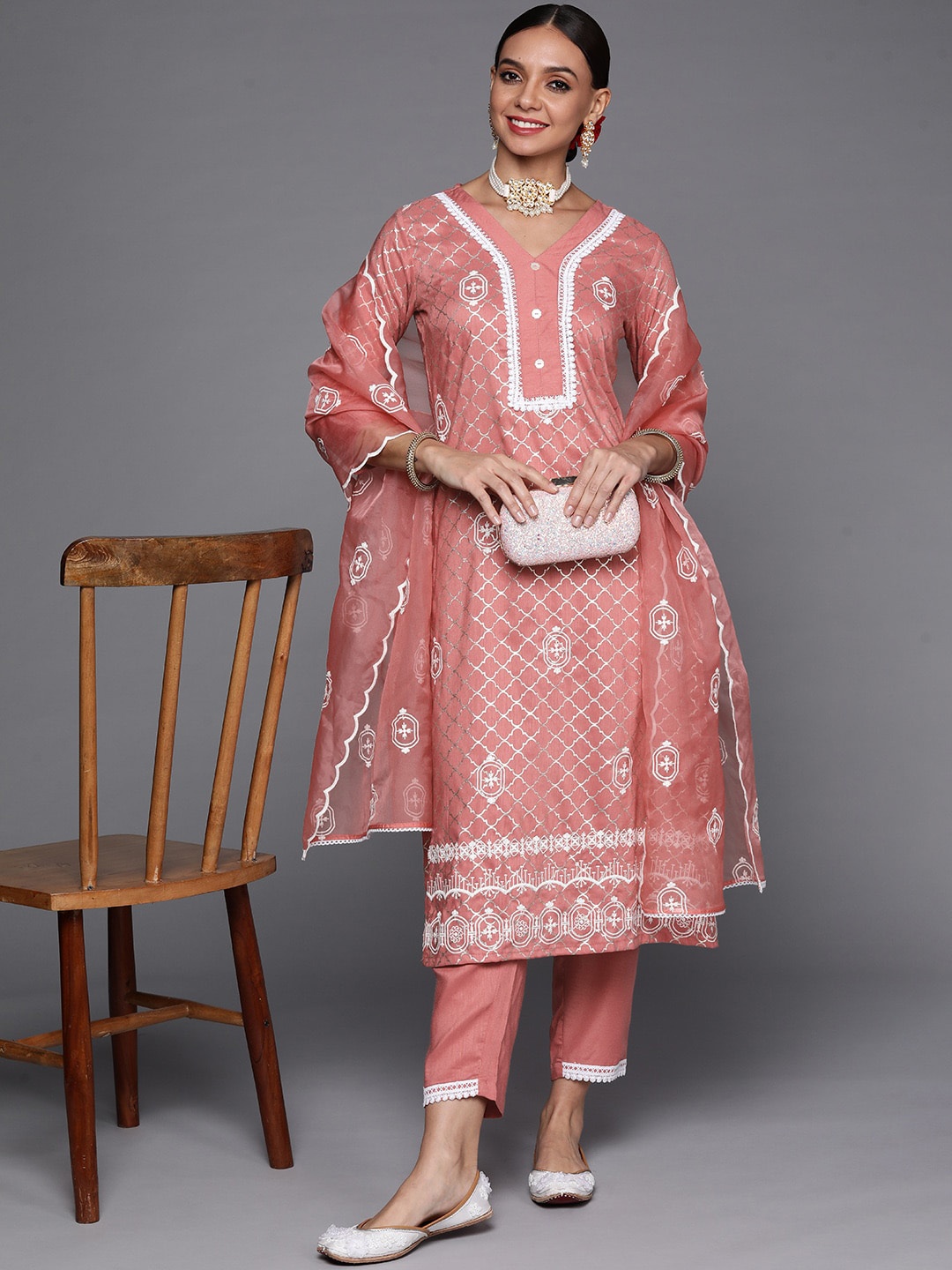 

Indo Era Women Ethnic Motifs Printed Kurta & Trousers With Dupatta, Mauve
