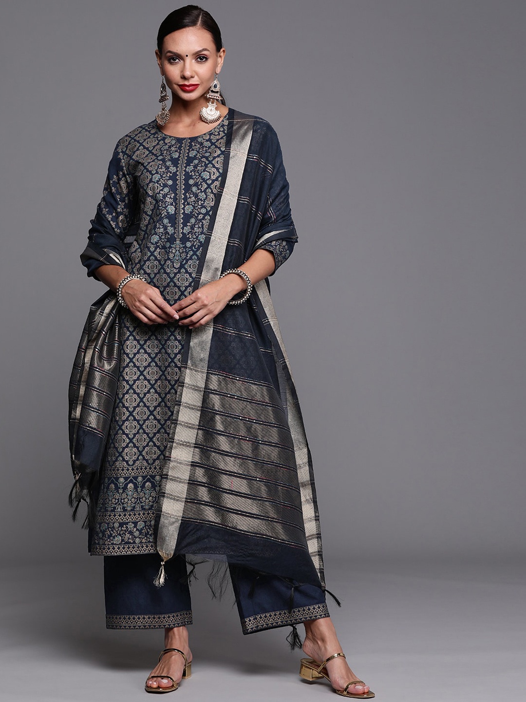 

Indo Era Women Ethnic Motifs Printed Kurta & Trousers With Dupatta, Navy blue