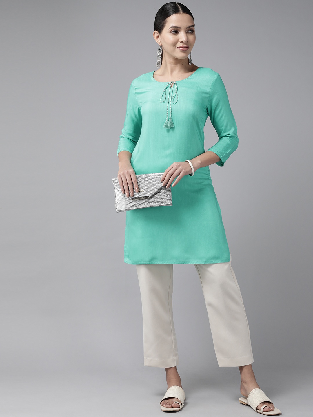 

Prakrti Solid Kurta, Sea green