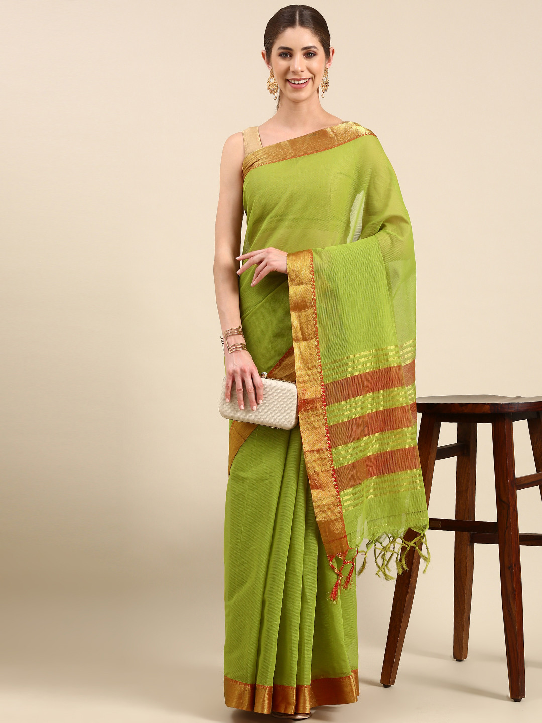 

aamna Zari Woven Design Pure Cotton Mangalagiri Saree, Lime green
