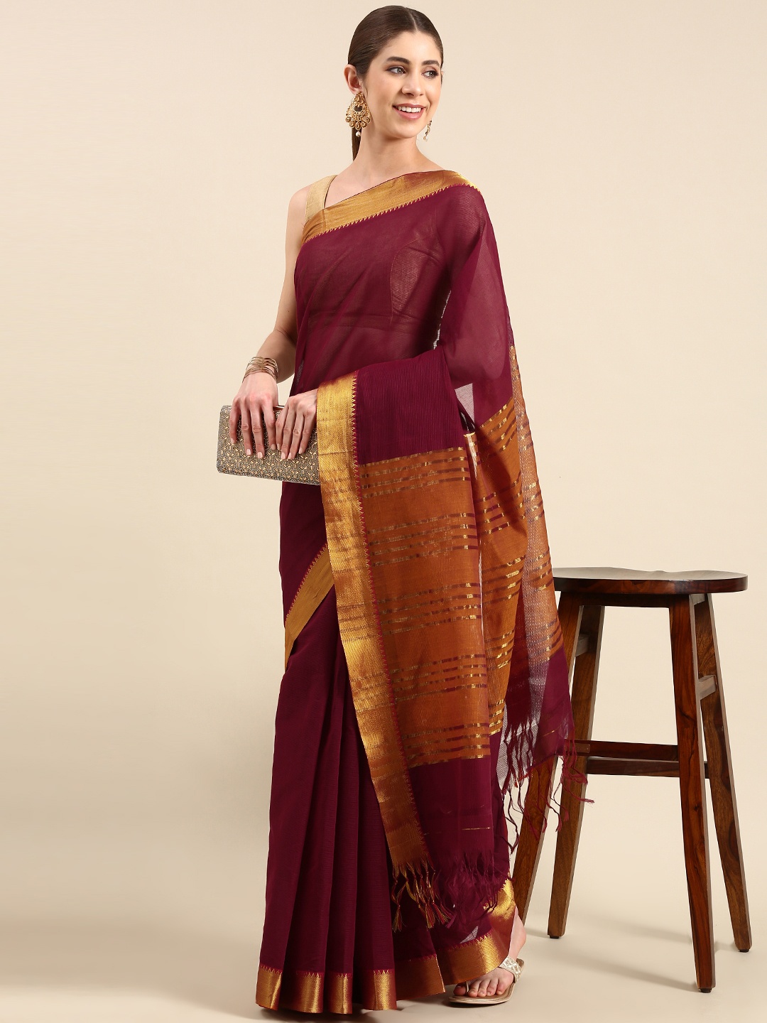 

aamna Zari Woven Design Pure Cotton Mangalagiri Saree, Maroon
