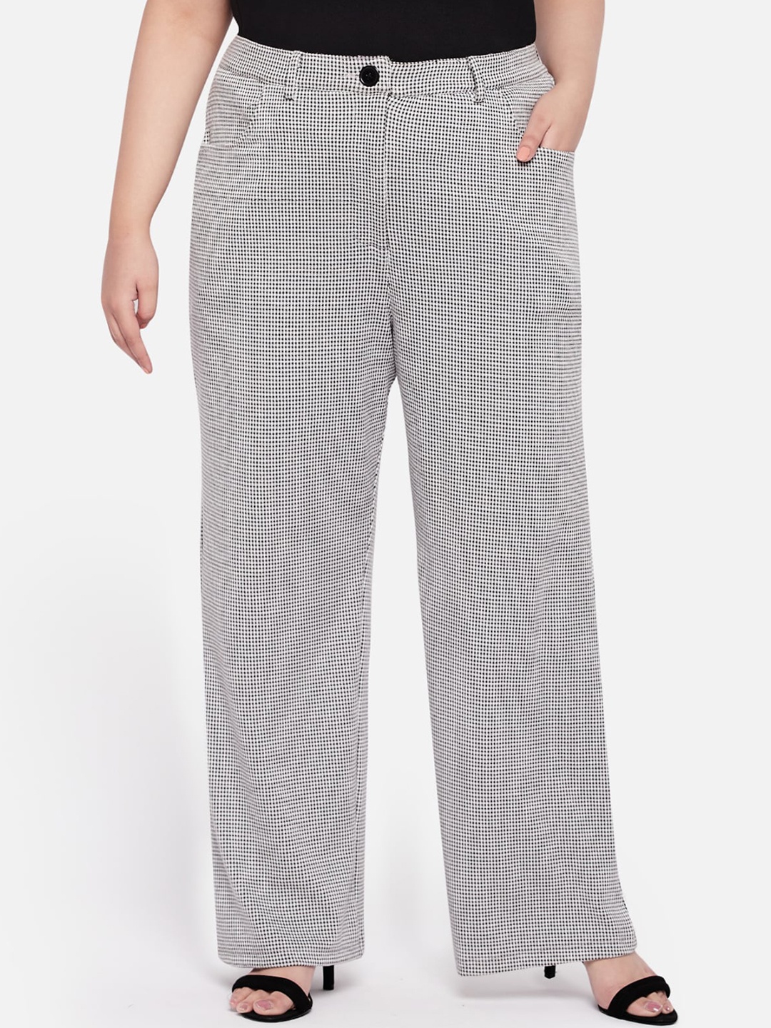 

wild U Women Plus Size Printed Straight Fit High-Rise Easy Wash Trousers, Black