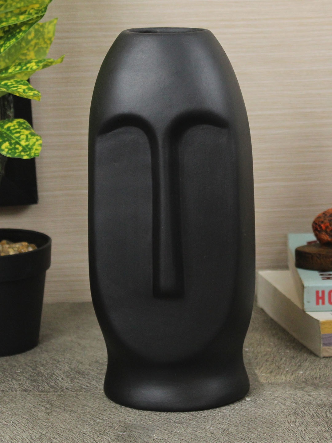 

TIED RIBBONS Black Face Shaped Ceramic Flower Vases