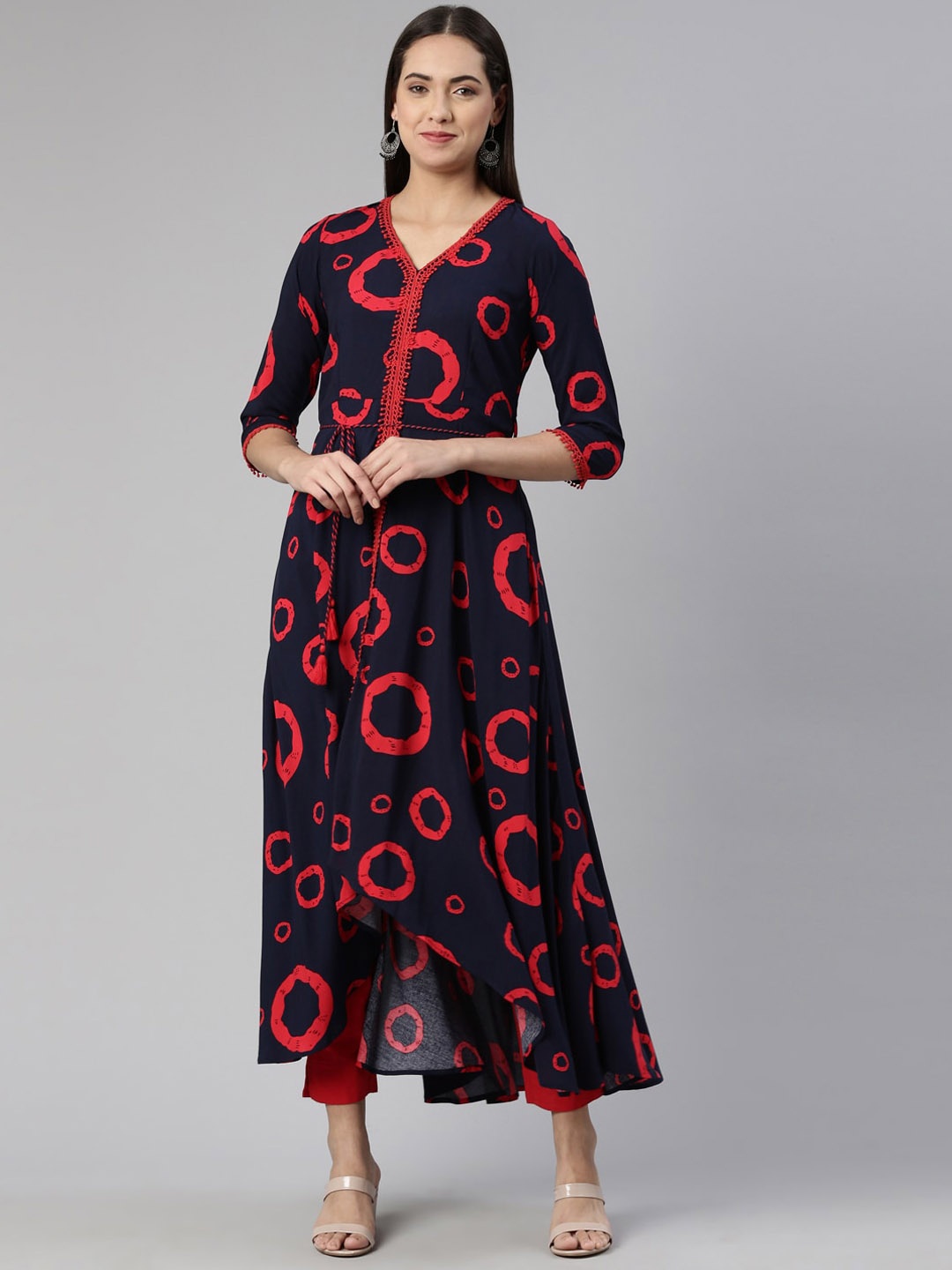 

Neerus Women Geometric Printed Cotton Anarkali Kurta, Navy blue