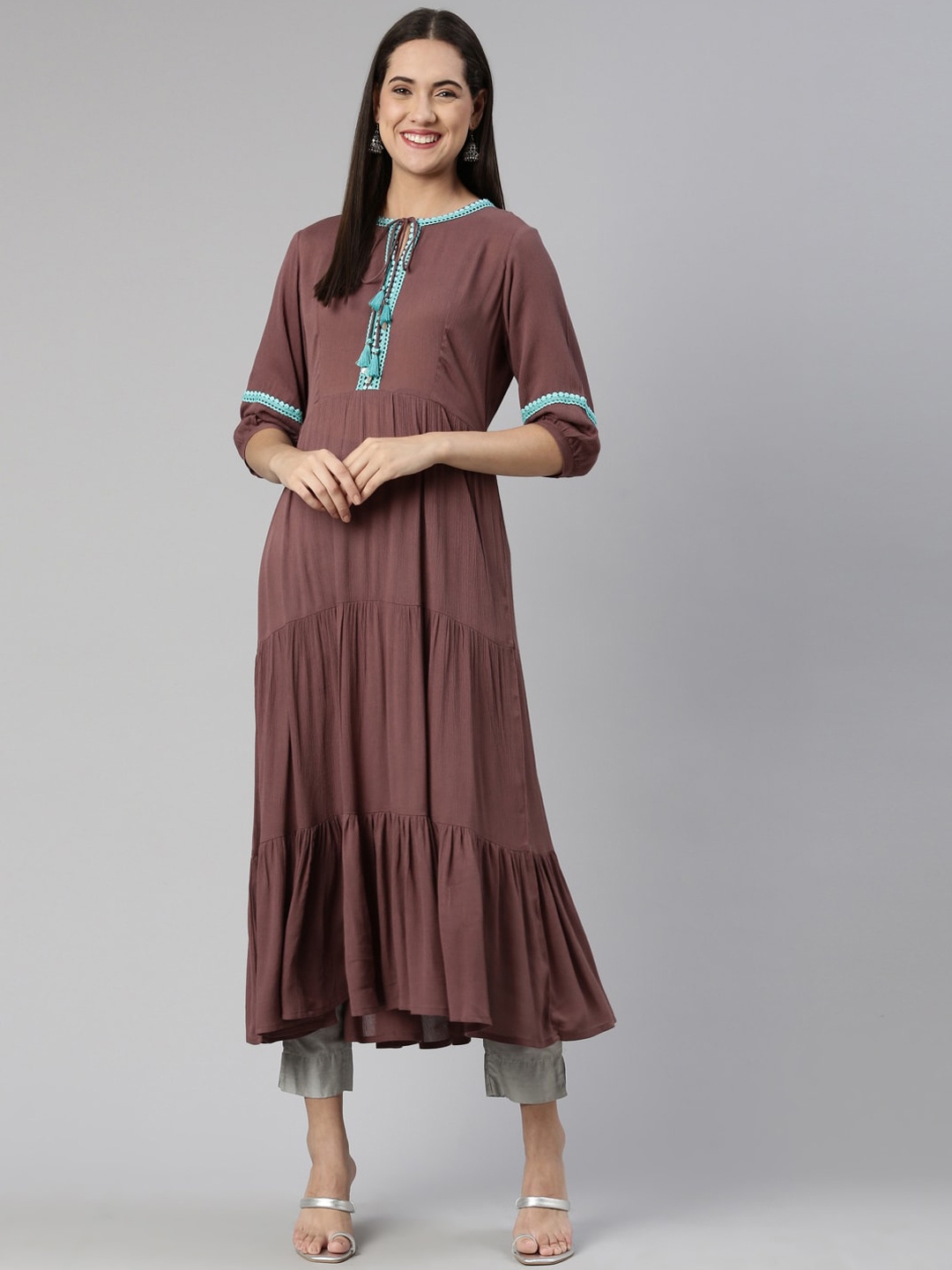 

Neerus Women Keyhole Neck Tiered Kurta, Brown