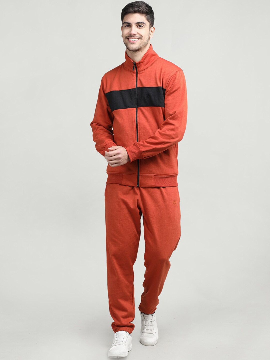 

CHKOKKO Men Colorblocked Fleece Tracksuit, Rust