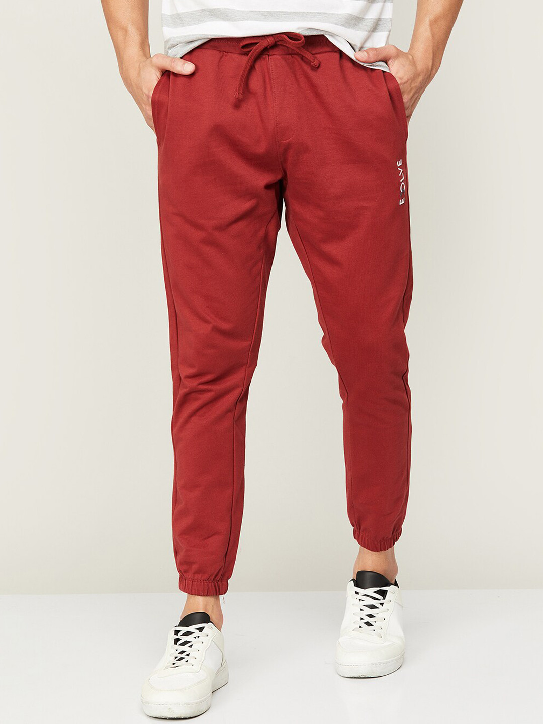 

Fame Forever by Lifestyle Men Slim Fit Jogger, Red