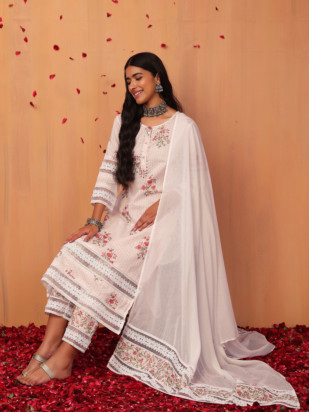 

INDYA Floral Printed Pure Cotton Kurta with Trousers & With Dupatta, Pink