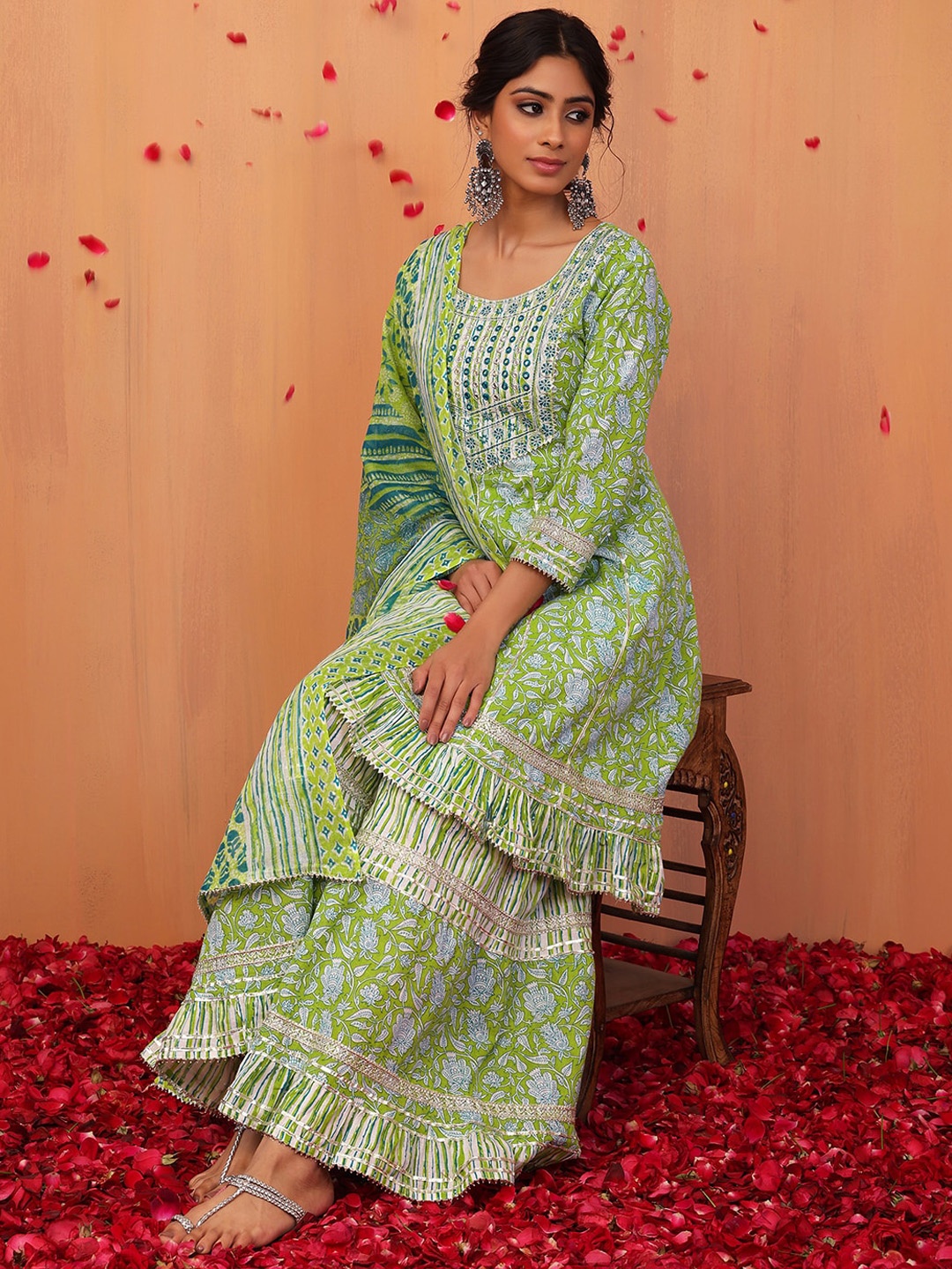 

INDYA Women Floral Printed Mirror Work Pure Cotton Anarkali Kurta With Sharara & Dupatta, Green