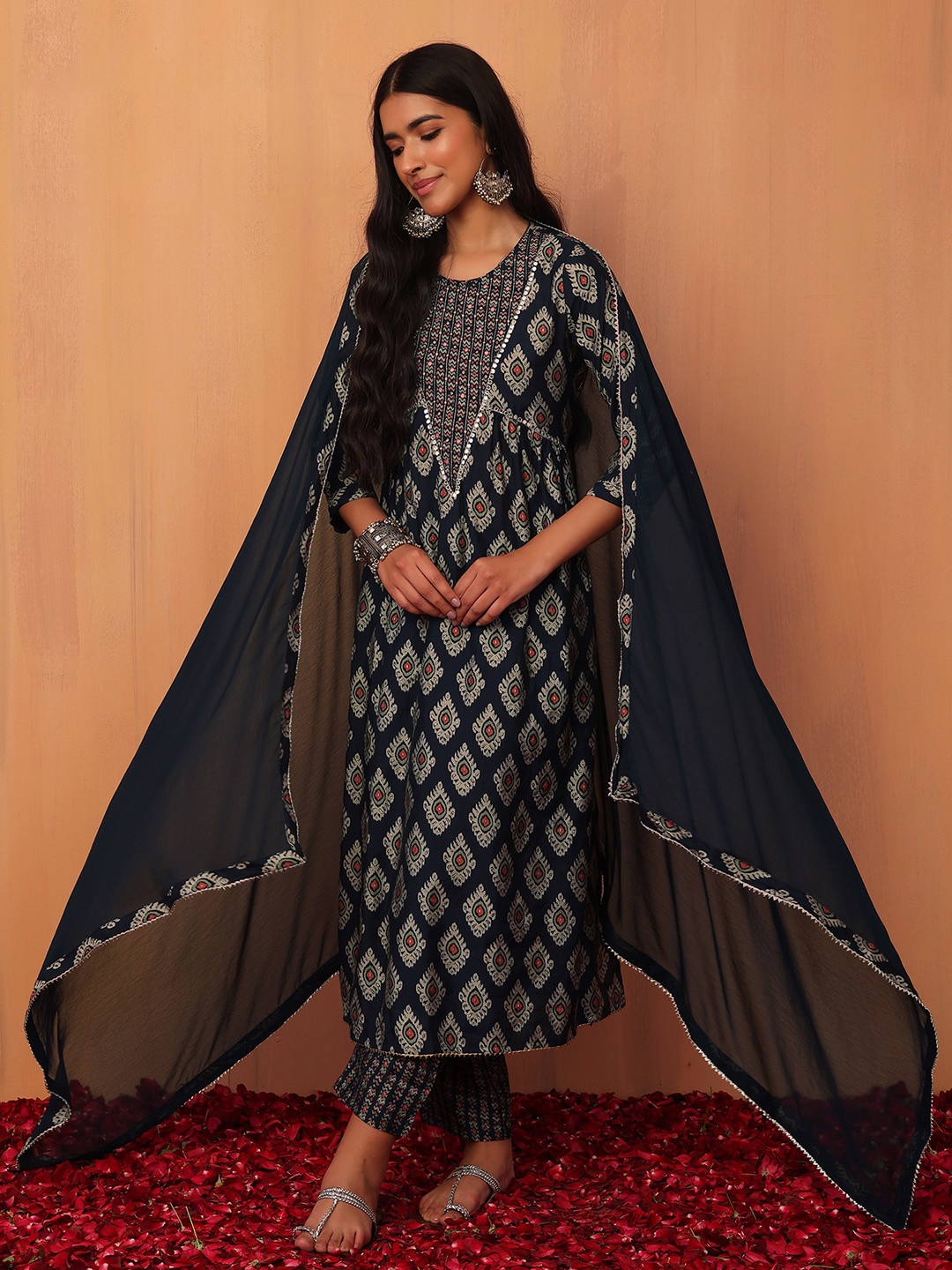 

INDYA Women Ethnic motifs Printed A-Line Kurta With Trouser & Dupatta, Navy blue