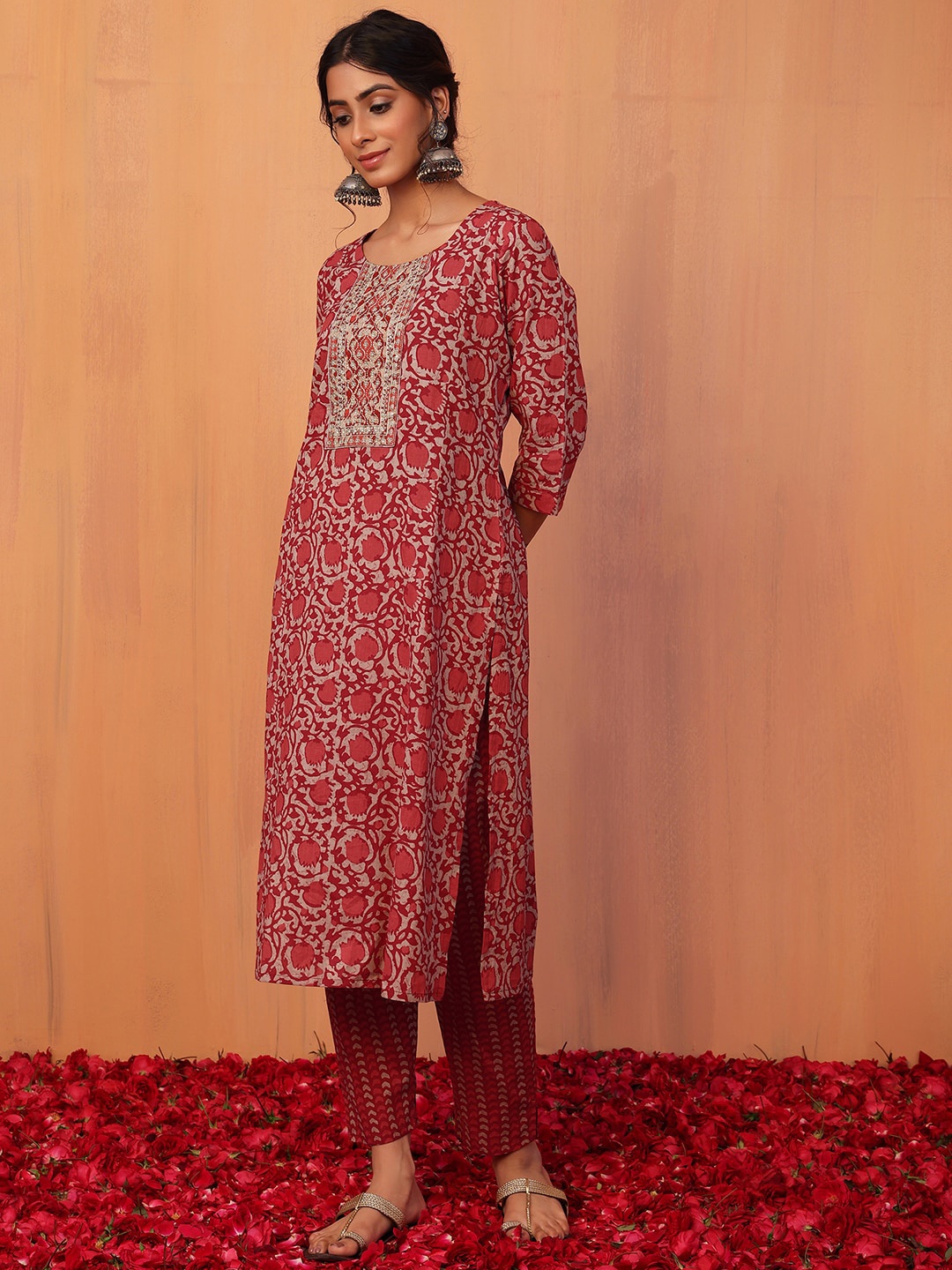 

INDYA Floral Printed Thread Work Pure Cotton Kurta with Trousers & With Dupatta, Red