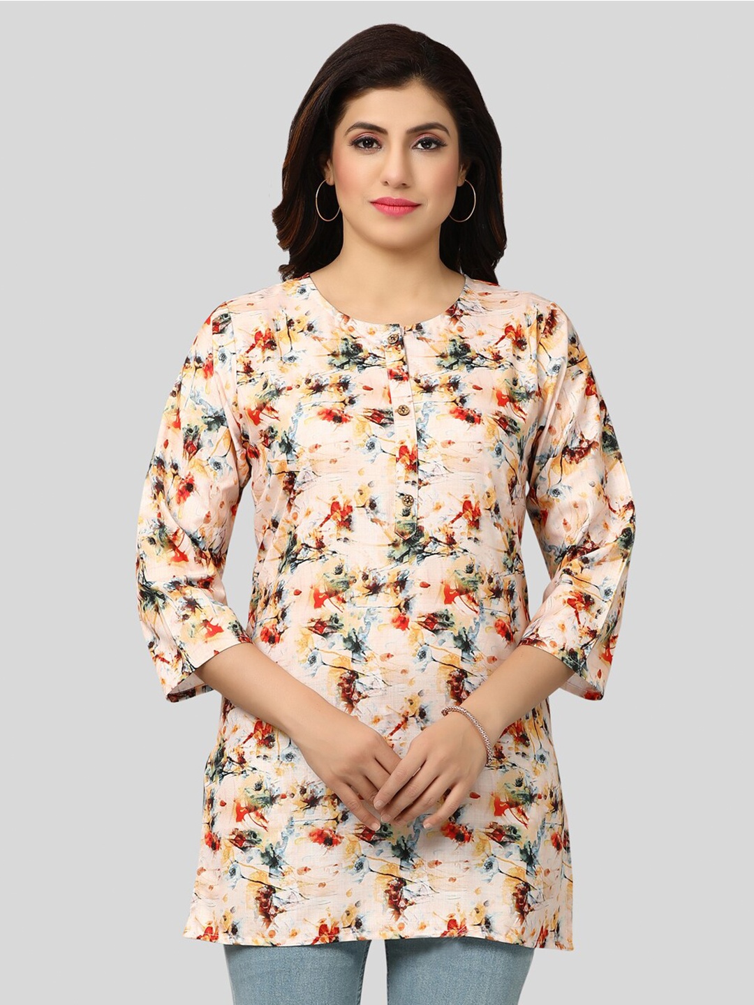 

Saree Swarg Floral Printed Kurti, Cream