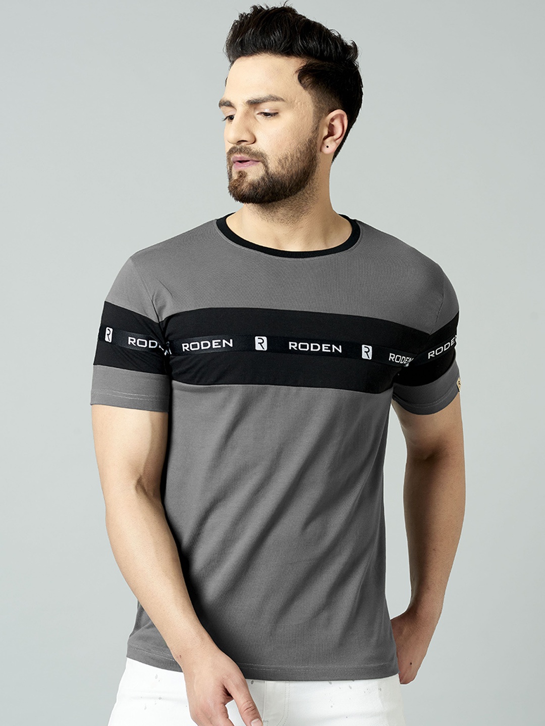

Rodzen Men Colourblocked Cotton Slim Fit T-shirt, Grey