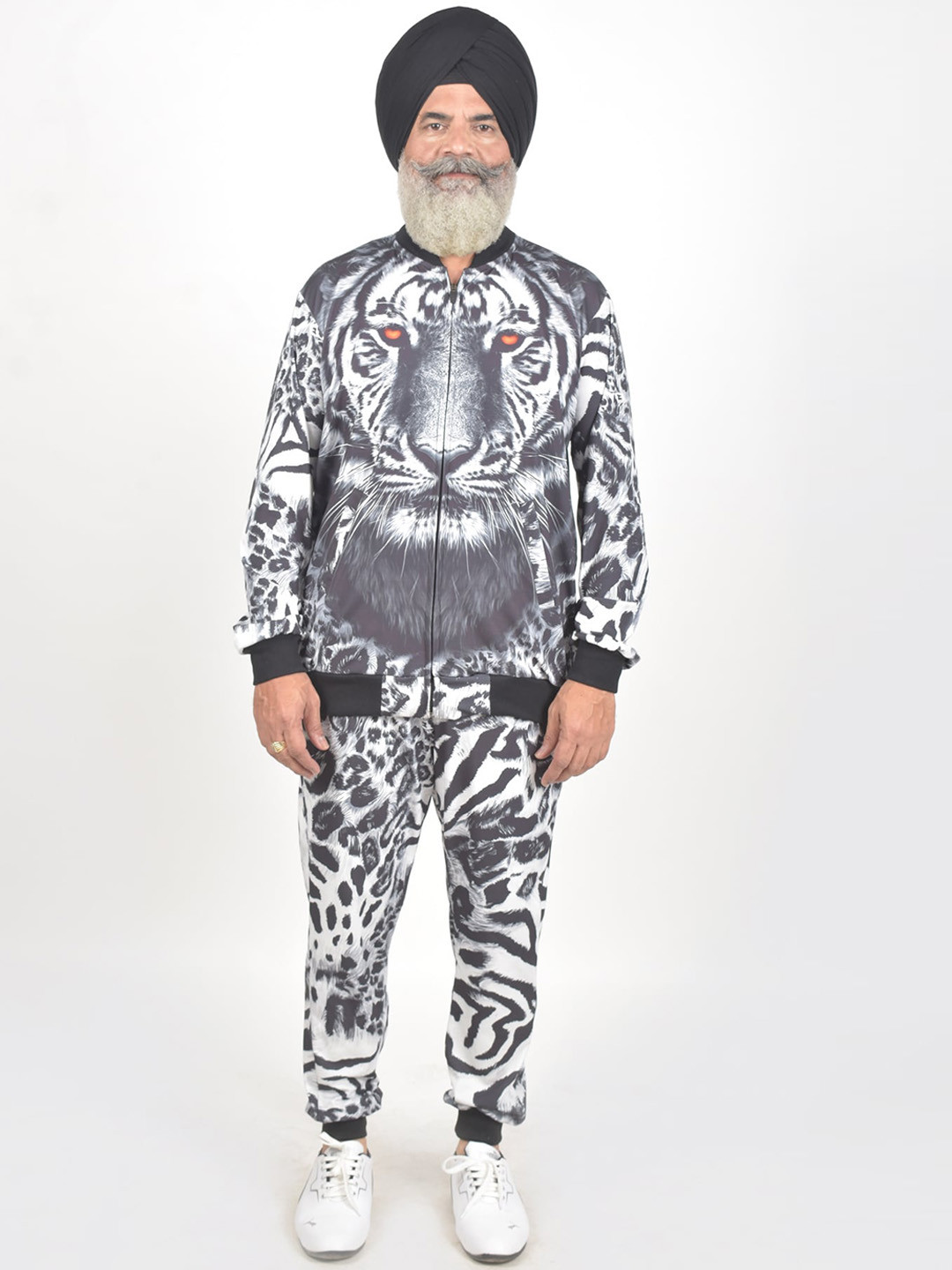 

Rajoria Instyle Men Digital Printed Tracksuit, Black