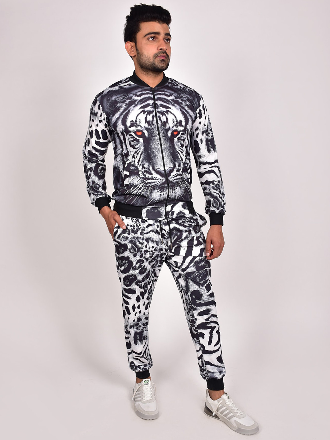 

Rajoria Instyle Men Graphic Digital Printed Lycra Tracksuit, White