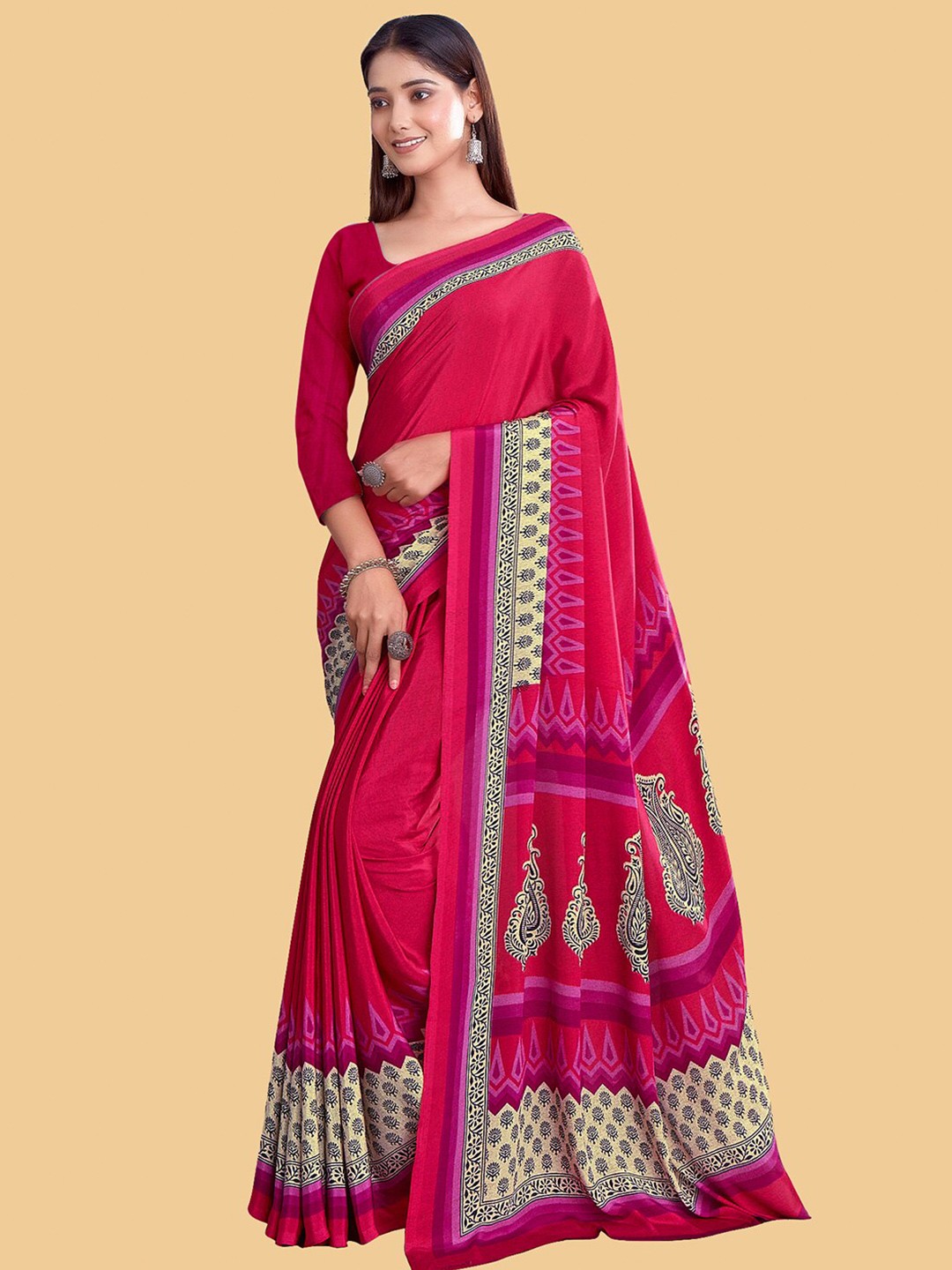 

Kasak Ethnic Motifs Printed Saree, Red