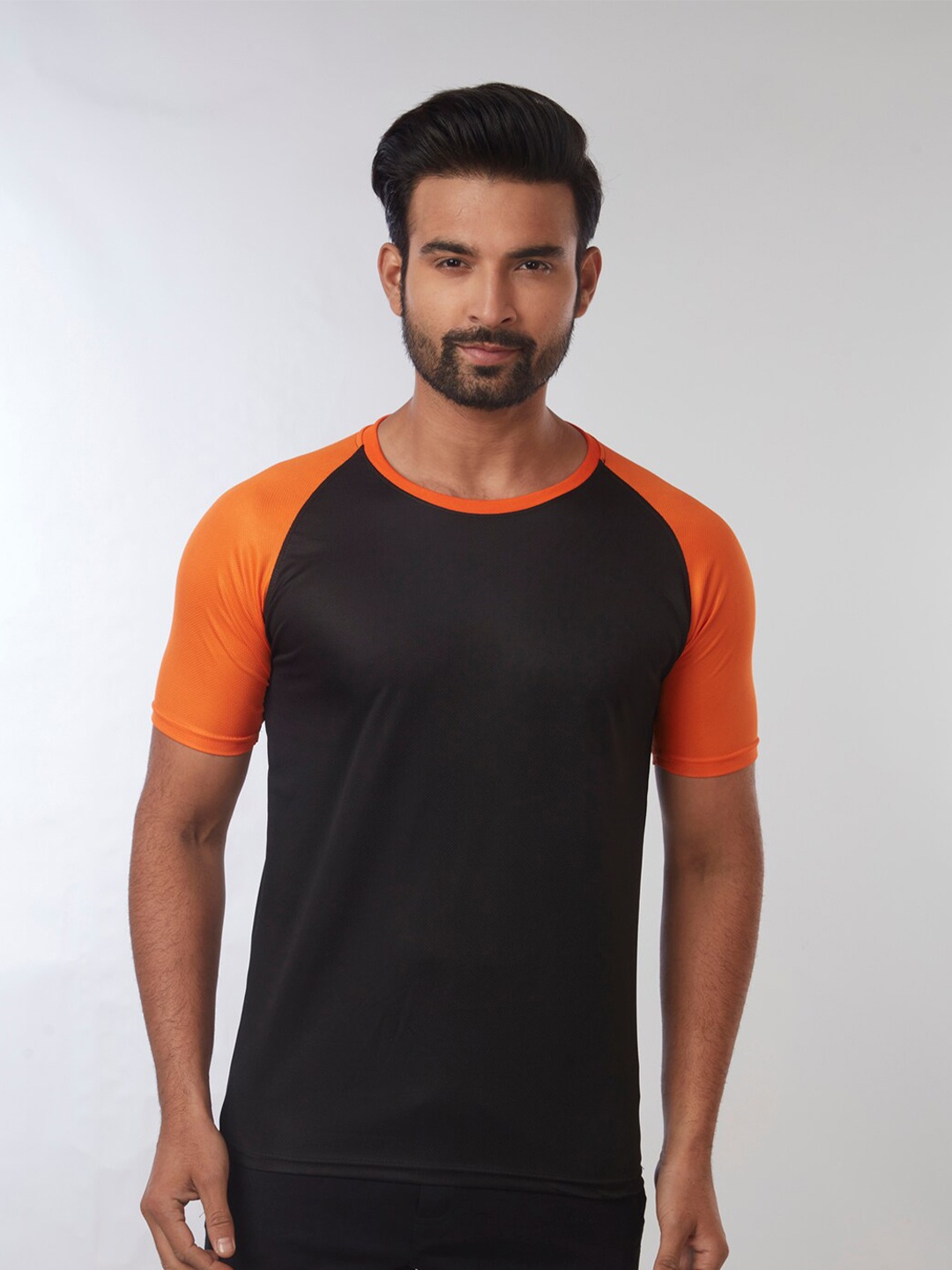 

Blacksmith Men Moisture Wicking Sports T-shirt, Black