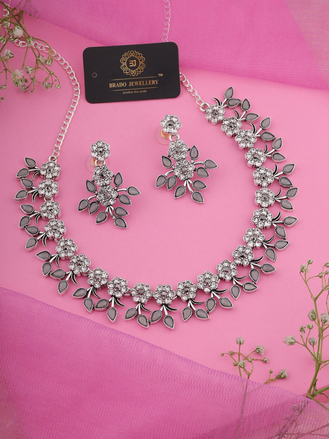 

Brado Jewellery Women Silver-Plated AD-Studded Oxidised Necklace and Earrings, Grey