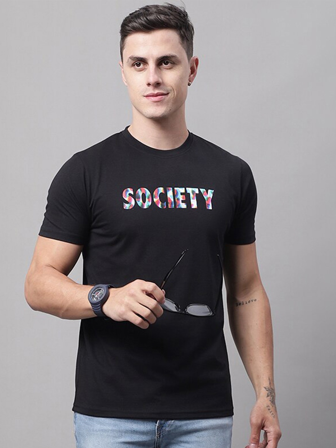 

DOOR74 Men Typography Printed Cotton T-shirt, Black
