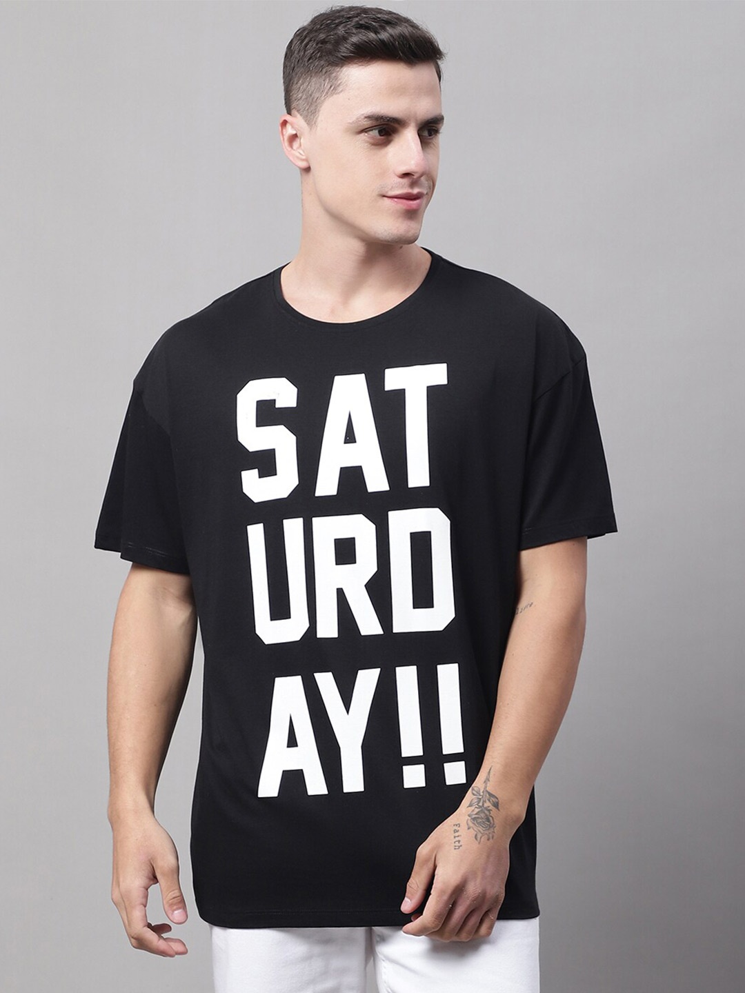

DOOR74 Men Typography Printed Oversize Cotton T-shirt, Black