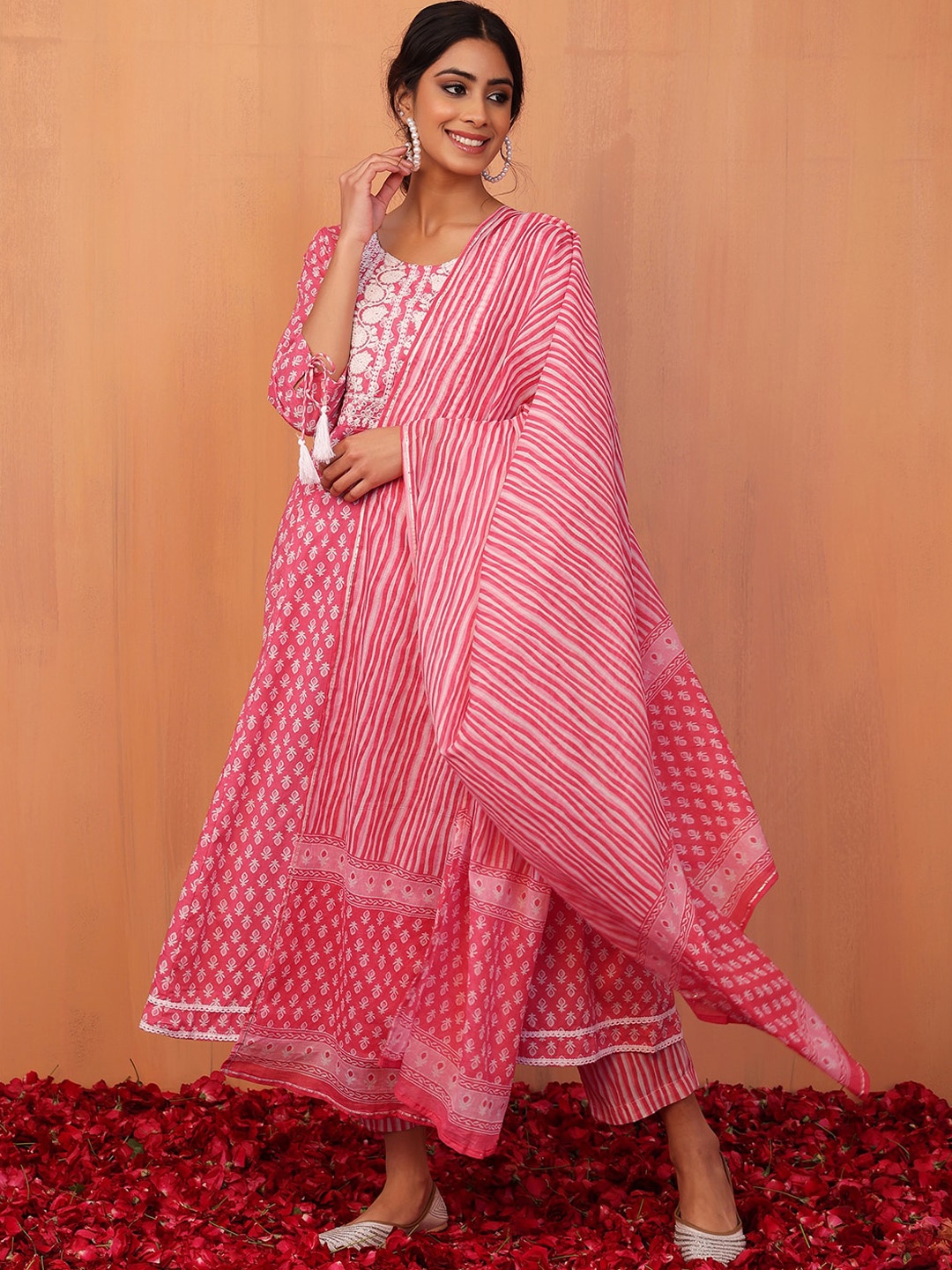 

INDYA Women Ethnic Motifs Printed Empire Pure Cotton Kurta With Trousers & Dupatta, Pink