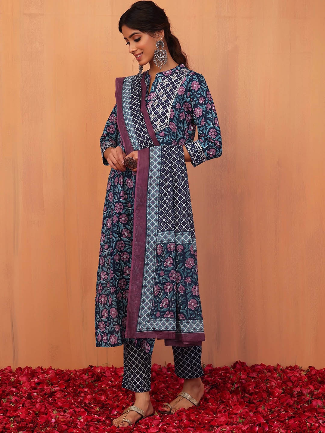 

INDYA Printed Pure Cotton Straight Kurta With Trouser & Dupatta, Navy blue