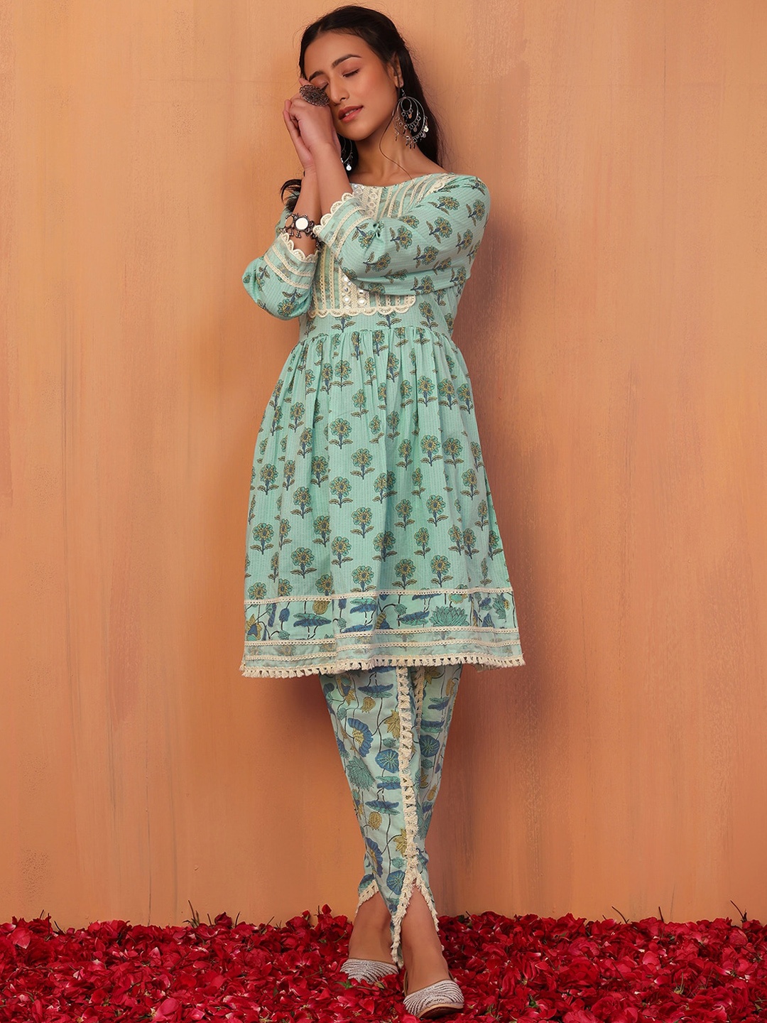 

INDYA Women Floral Printed Pleated Mirror Work Pure Cotton Kurta with Dhoti Pants, Green