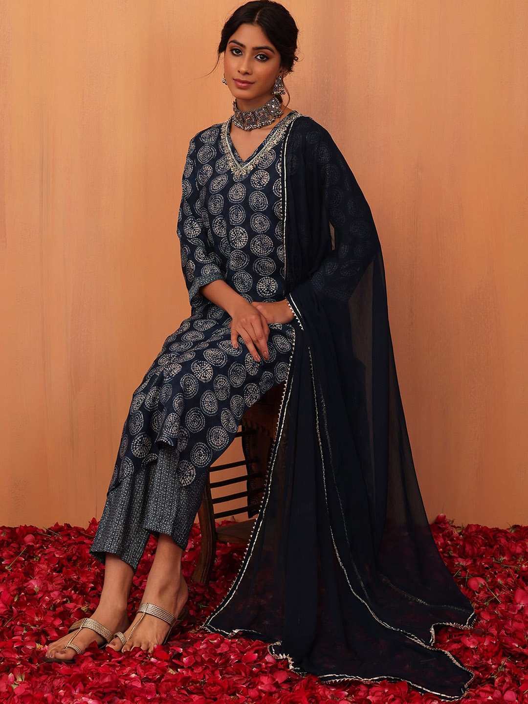 

INDYA Women Ethnic Motifs Printed Beads and Stones Kurta With Trousers & Dupatta, Navy blue