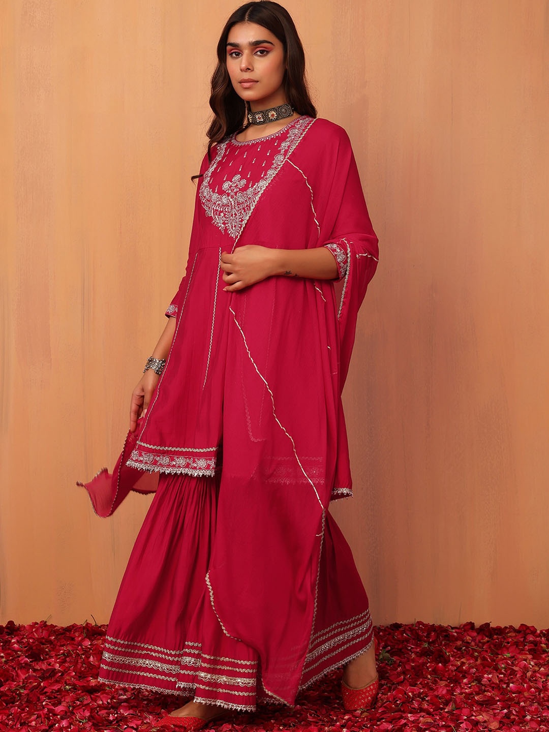 

INDYA Women Ethnic Motif Embroidered Anarkali Kurta With Sharara & Dupatta, Red