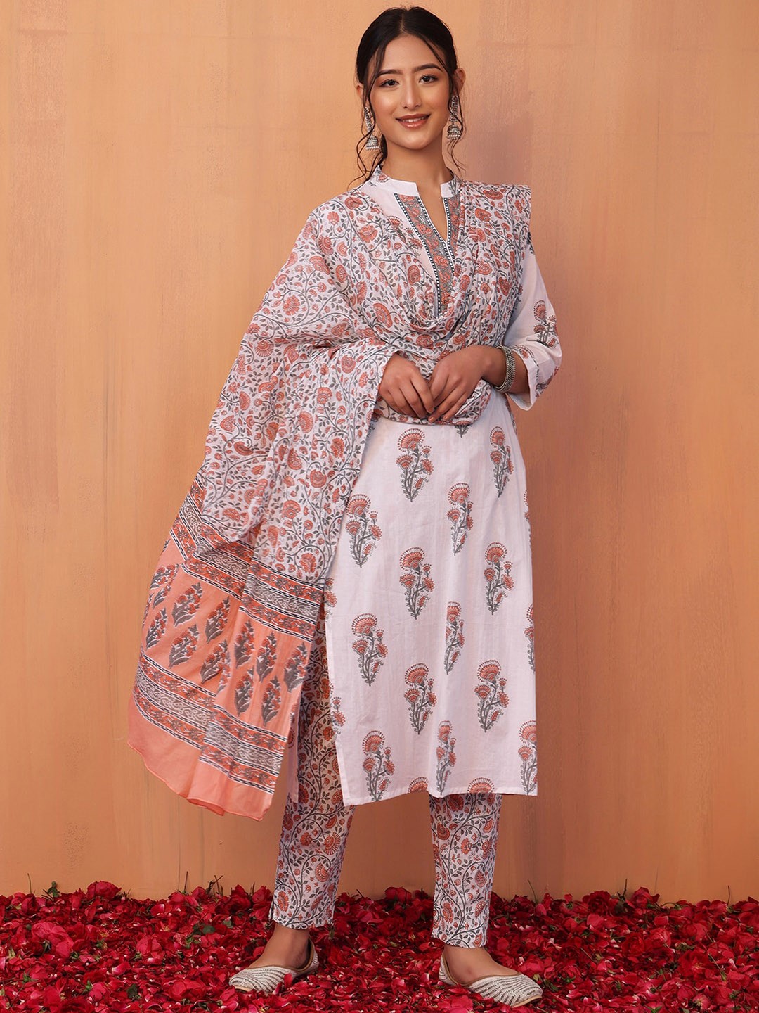 

INDYA Women Floral Printed Cotton Straight Kurta With Trouser & Dupatta Set, White