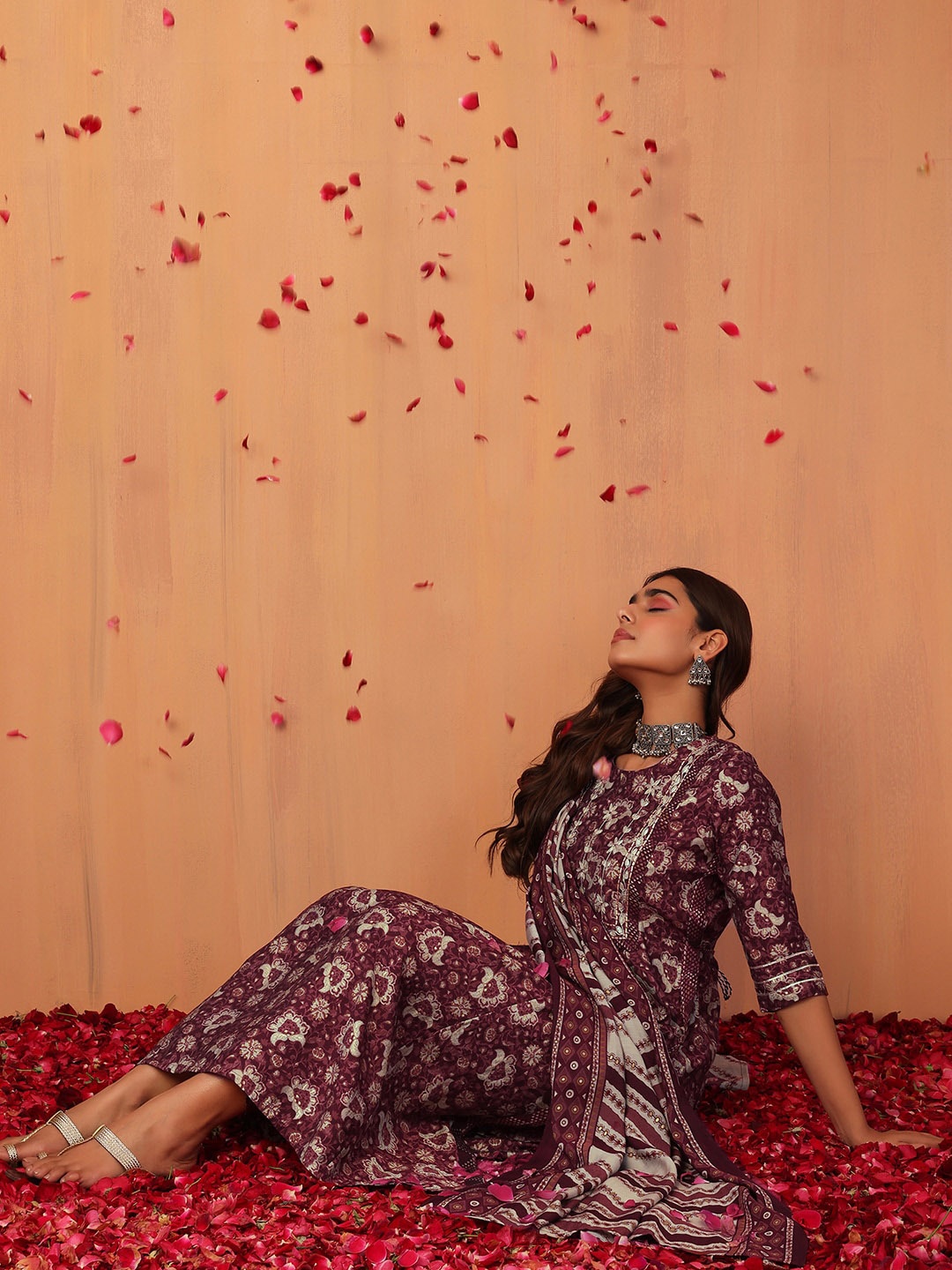 

INDYA Women Floral Printed Pure Cotton Kurta with Trousers & Dupatta, Maroon