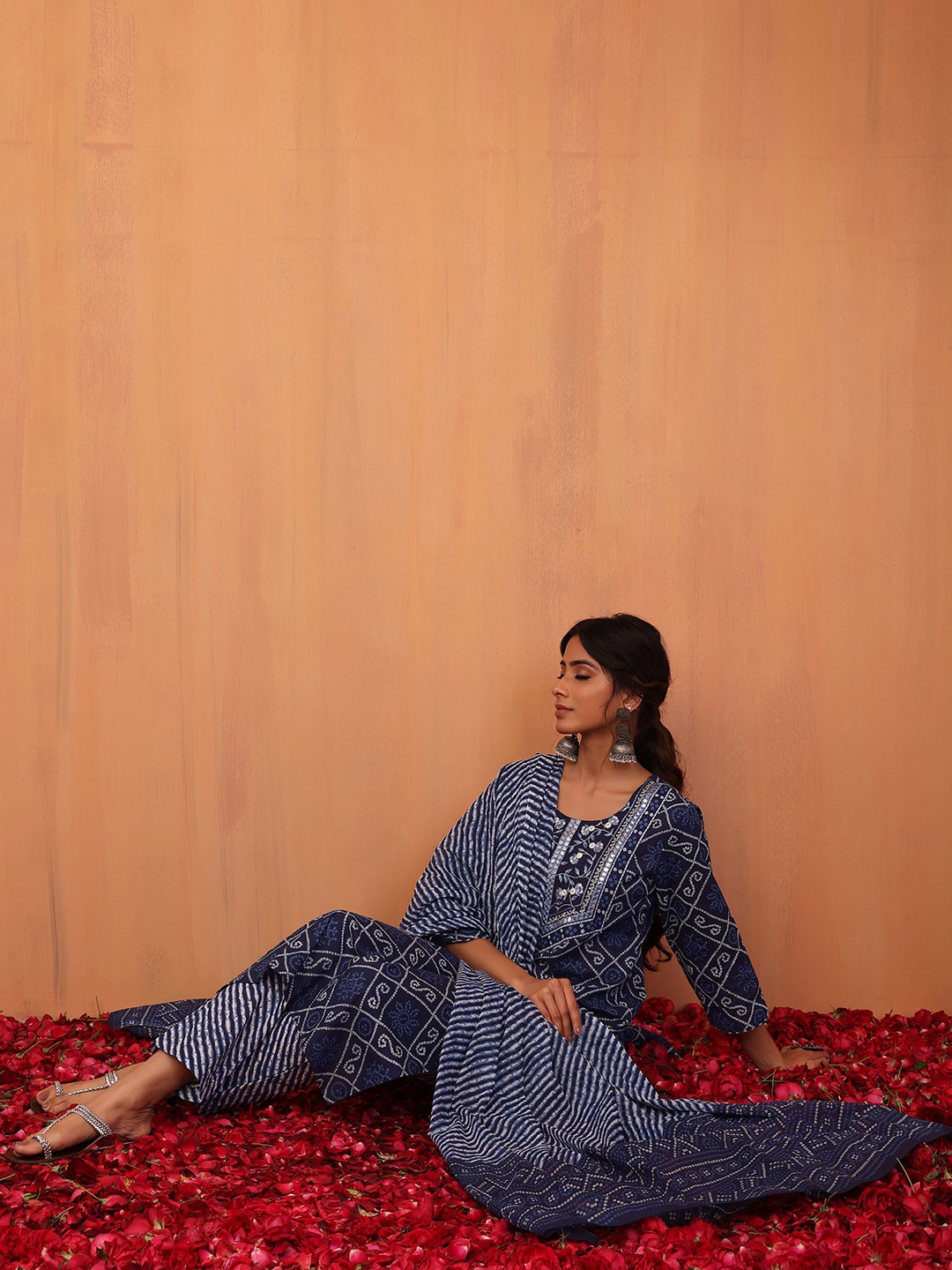 

INDYA Women Bandhani Printed mirror Work Straight Kurta With Trouser & Dupatta, Navy blue