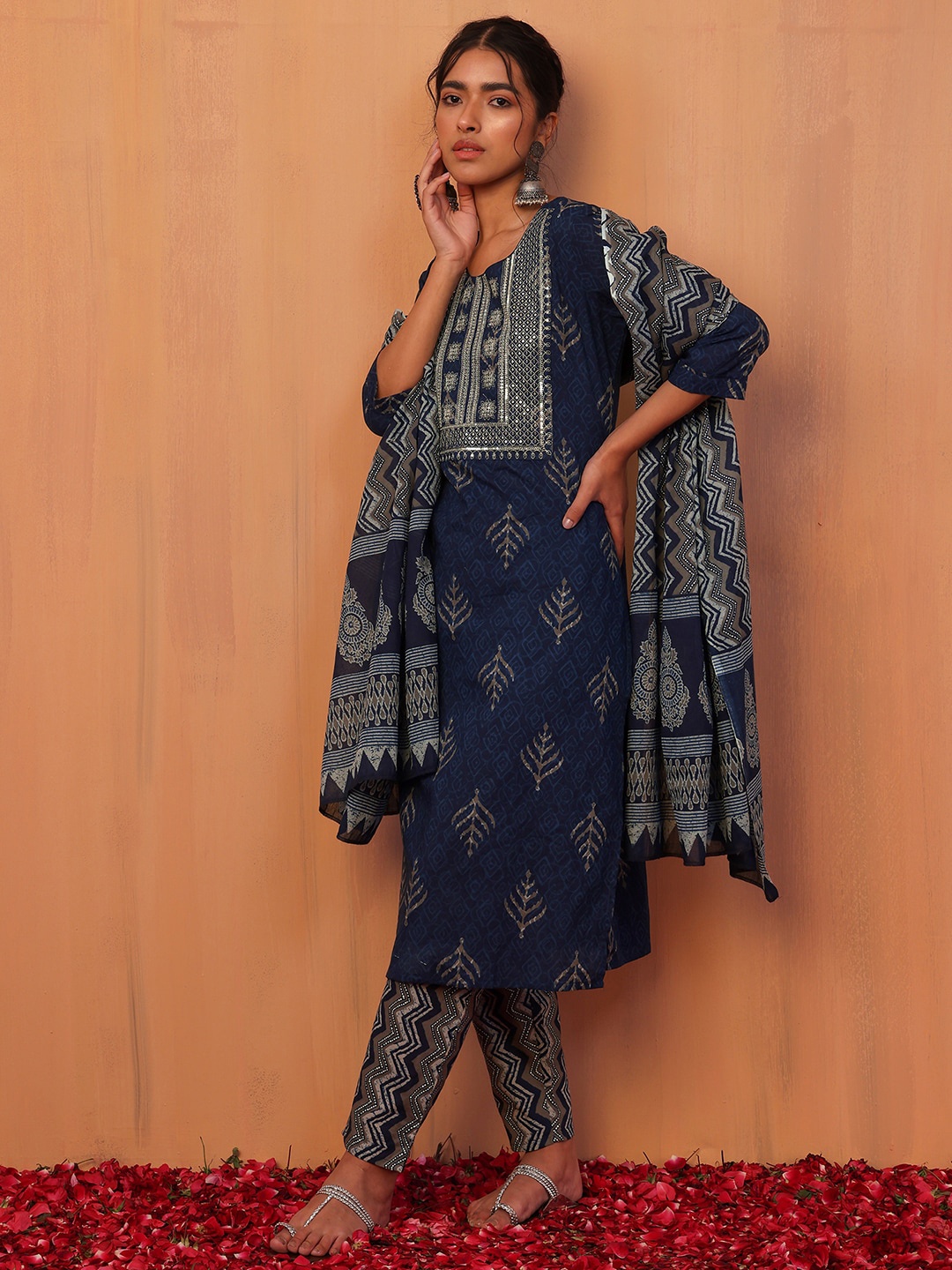 

INDYA Women Ethnic Printed Pure Cotton Kurta With Trouser & Dupatta, Navy blue