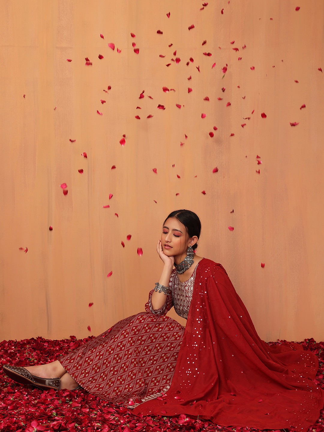 

INDYA Women Zari Embroidered A-Line Kurta With Trouser & Dupatta Set, Maroon