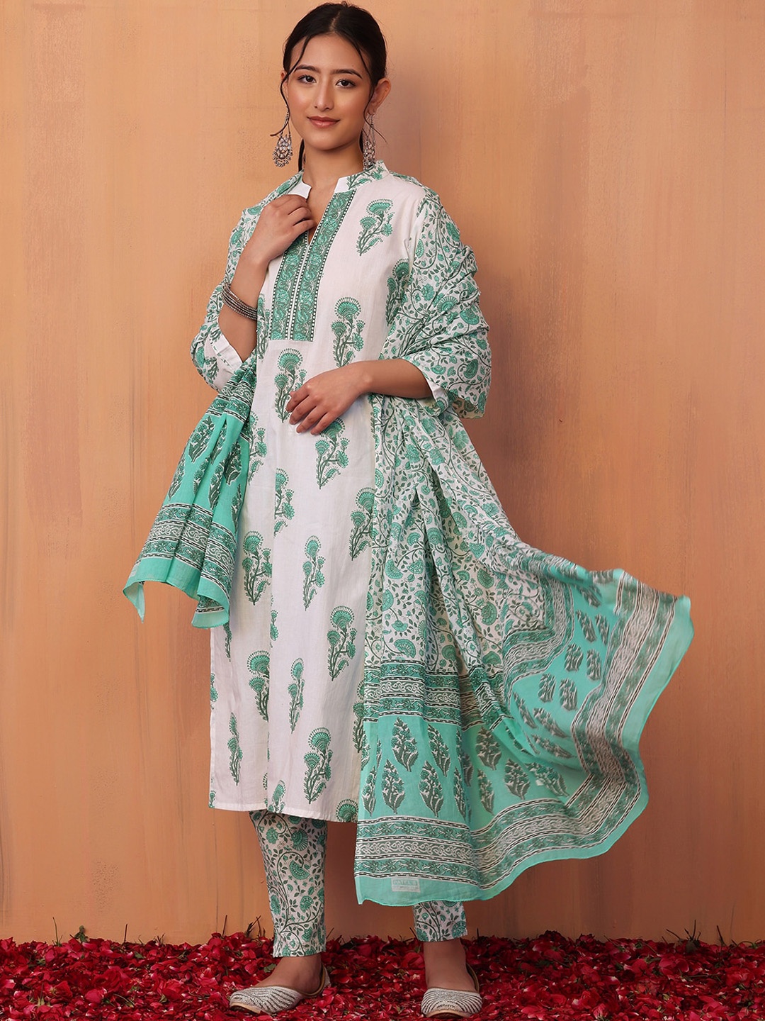 

INDYA Women Floral Printed Pure Cotton Kurta With Trouser & Dupatta, White