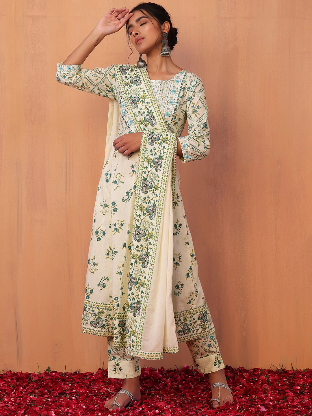 

INDYA Women Floral Printed Sequinned Pure Cotton Kurta with Trousers & Dupatta, White