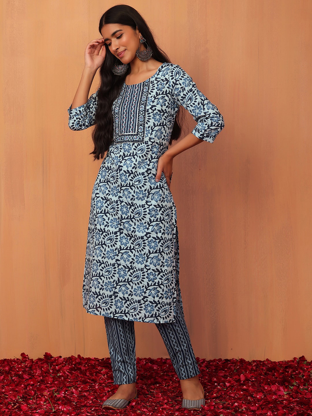 

INDYA Floral Printed & Embroidered Pure Cotton Straight Kurta With Trouser Set, Blue