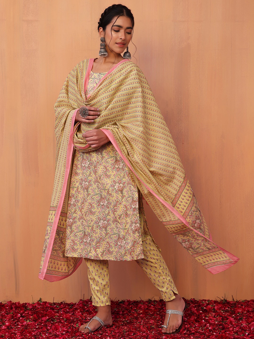 

INDYA Women Floral Printed Pure Cotton Straight Kurta With Trouser & Dupatta, Yellow