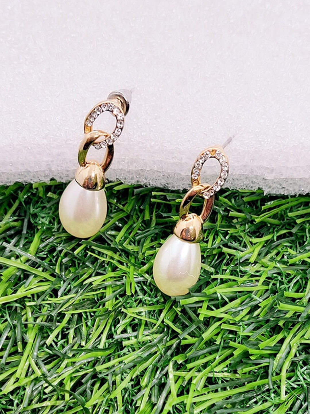 

AVANT-GARDE PARIS Gold Plated Teardrop Shaped Drop Earrings, White