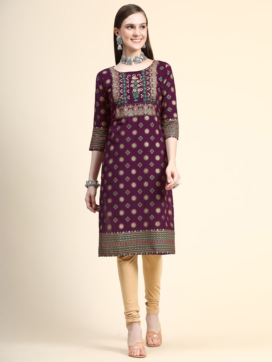 

AVANSHEE Ethnic Motifs Printed A-Line Kurta, Maroon