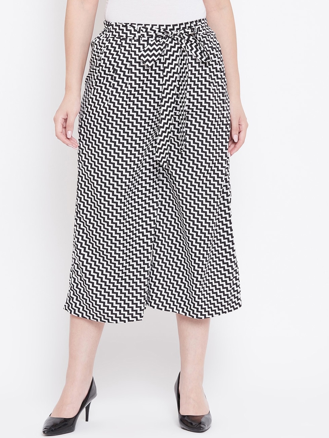 

TULIP 21 Women Smart Tapered Fit Mid-Rise Easy Wash Culottes Trousers, Black