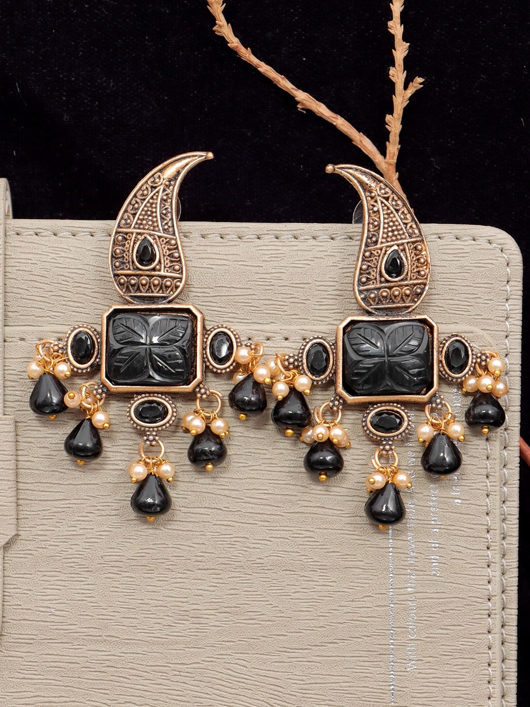 

Crunchy Fashion Gold Plated Classic Drop Earrings, Black