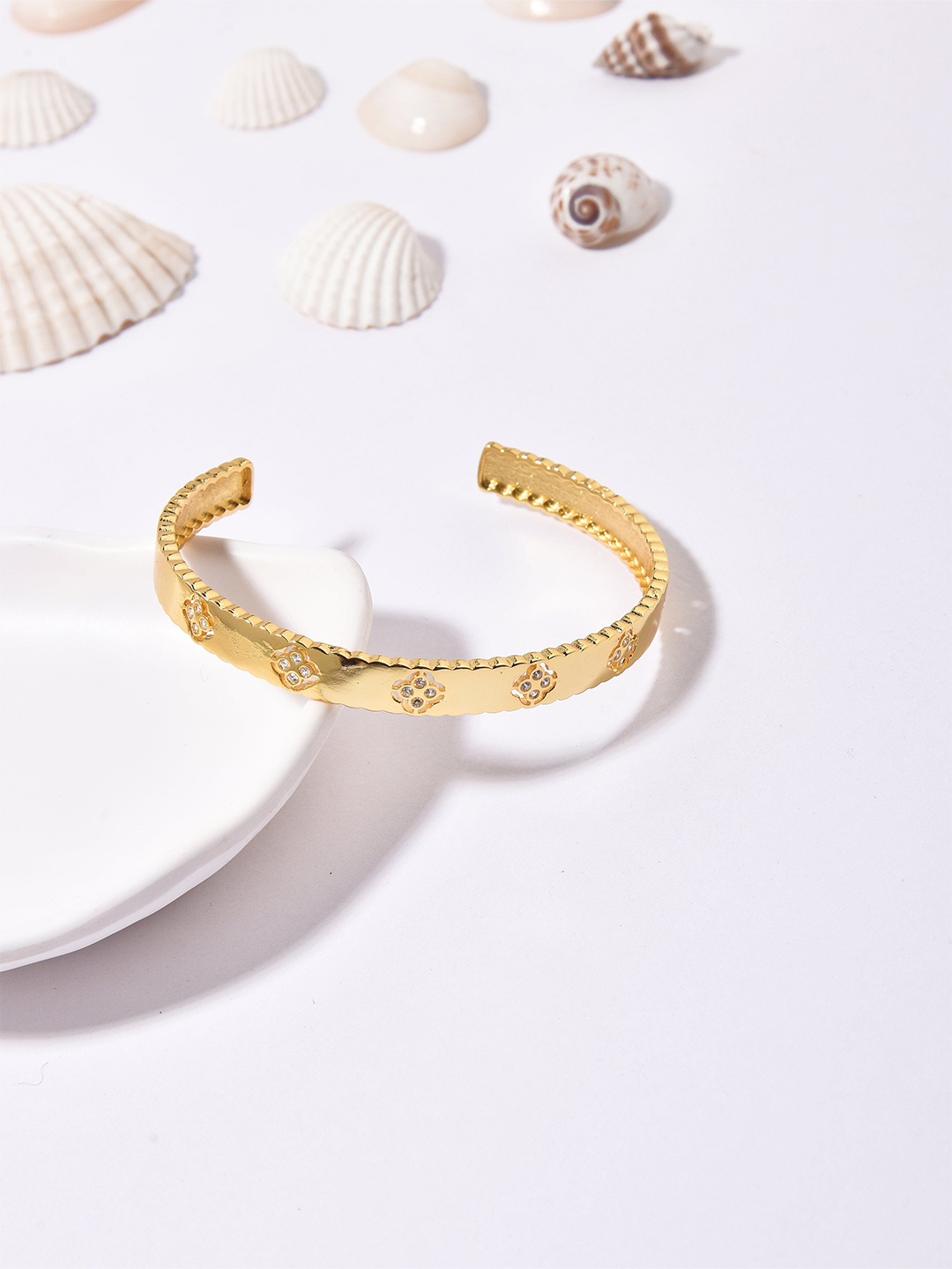 

Klissaa Women Brass Gold-Plated Cuff Bracelet