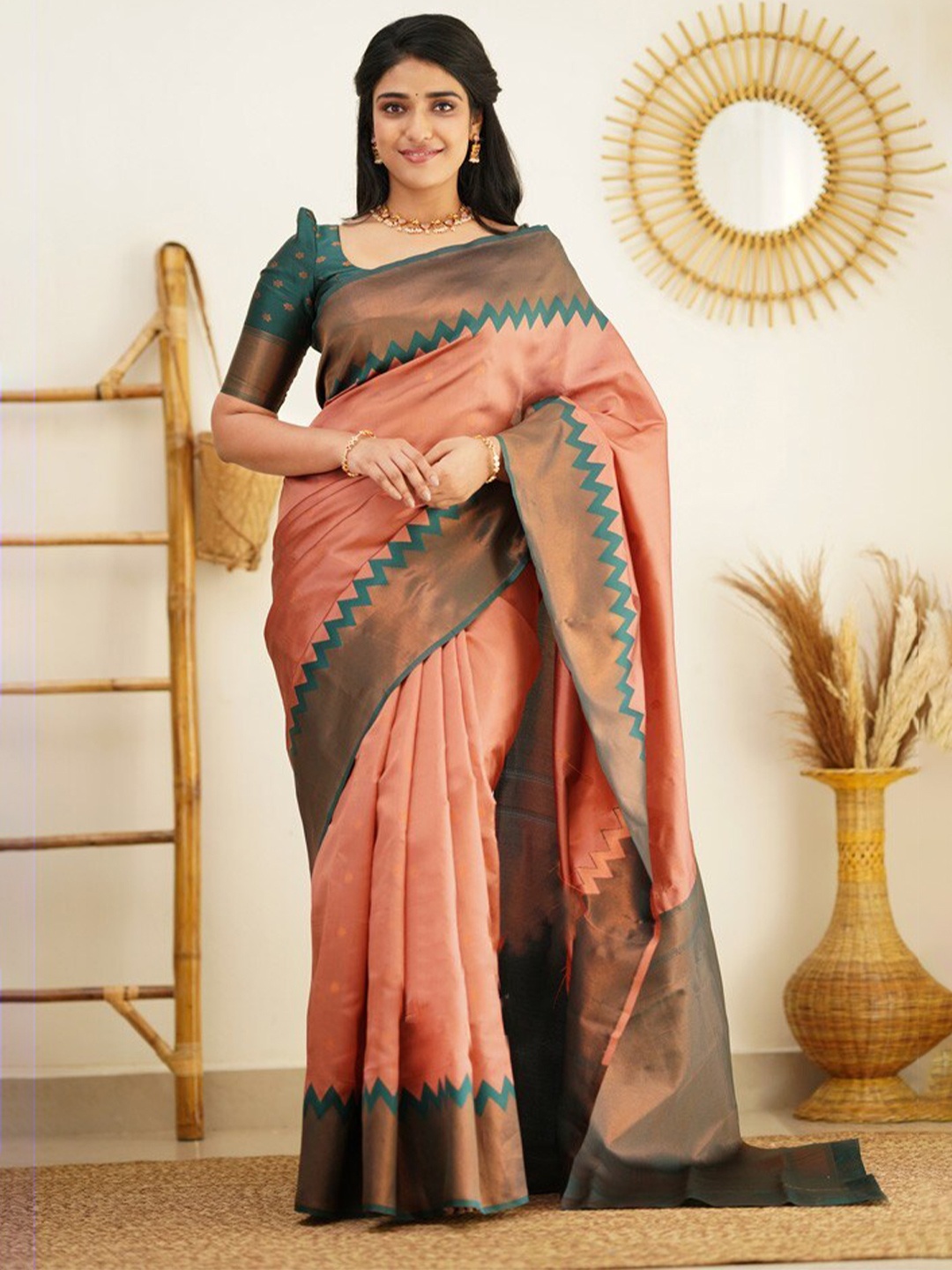 

AVANTIKA FASHION Woven Design Zari Pure Silk Kanjeevaram Saree, Peach