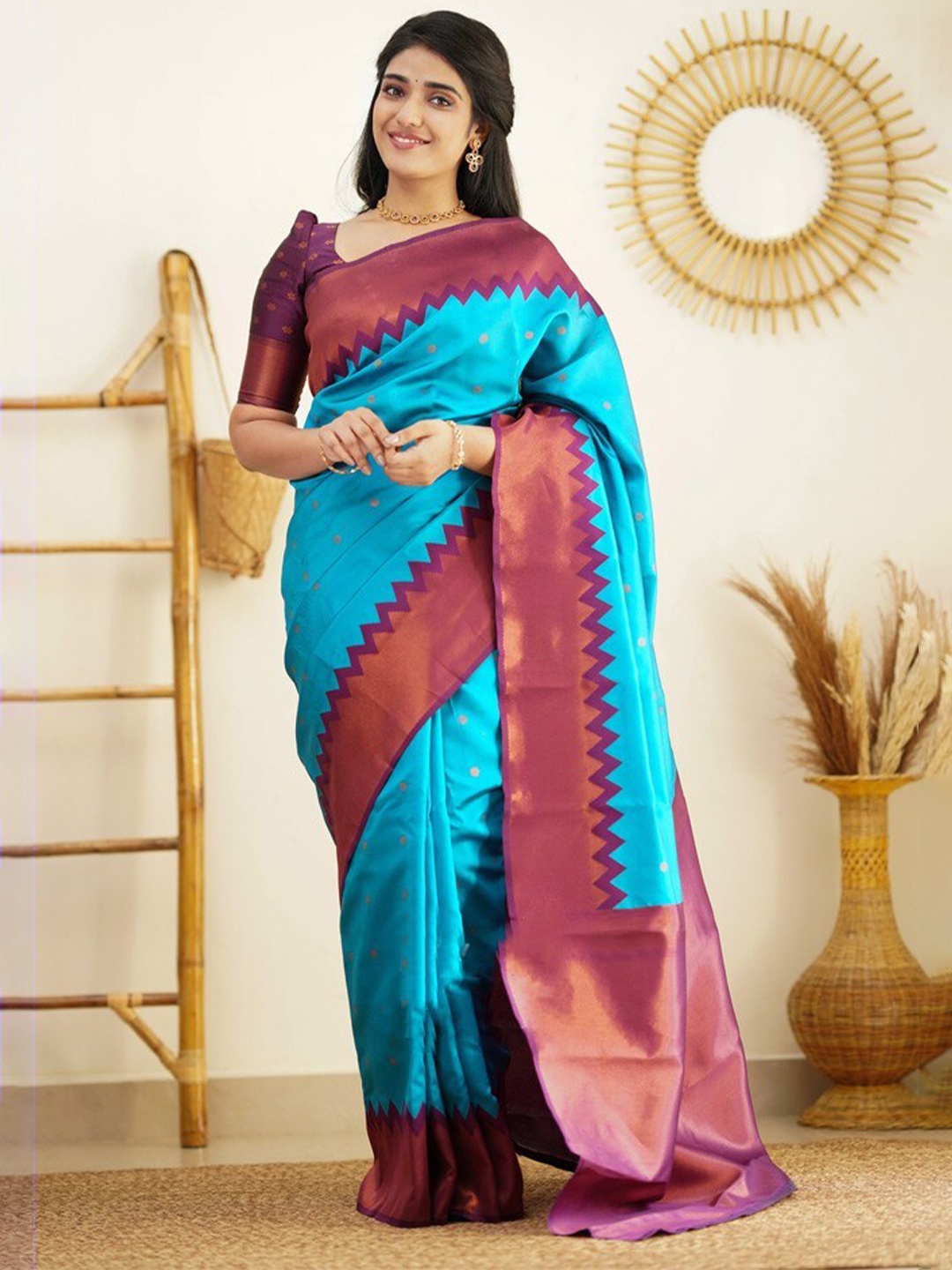 

AVANTIKA FASHION Woven Design Zari Pure Silk Kanjeevaram Saree, Blue