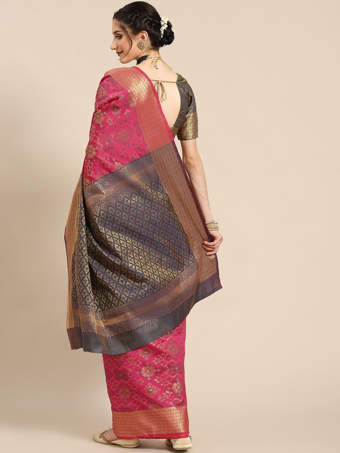 

Mitera Woven Design Silk Blend Saree, Pink