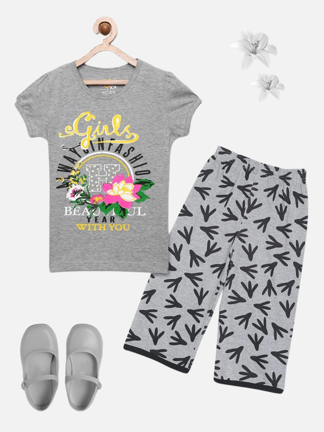 

SINI MINI Girls Typography Printed Night Suit, Grey melange
